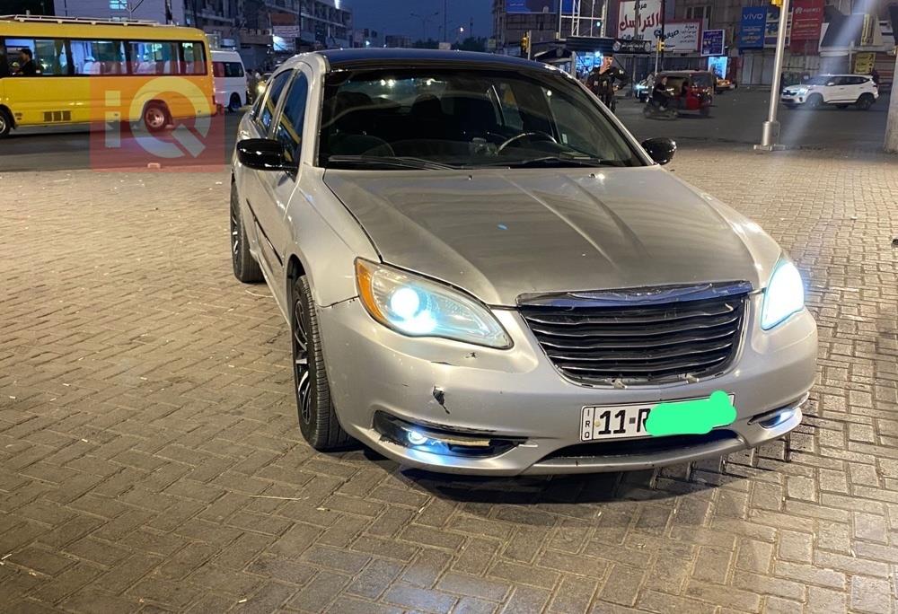 Chrysler 200